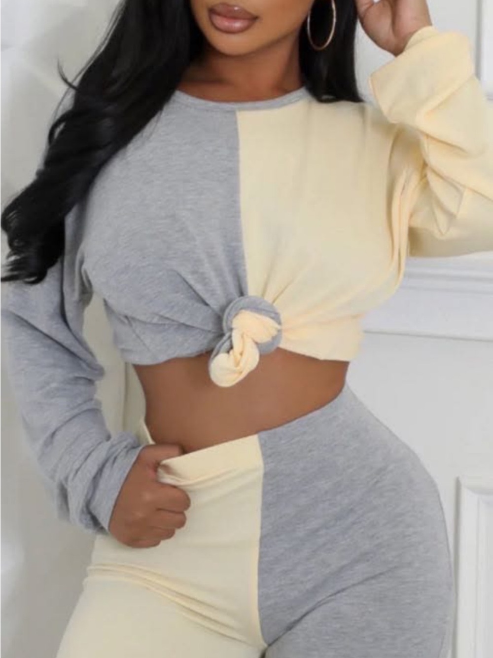 Colorblock Knot-Front Long Sleeve Crop Top - Gray & Cream